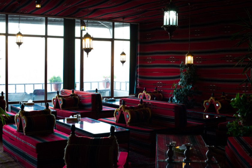 The beautiful common area at the Rocky Mountain Hotel